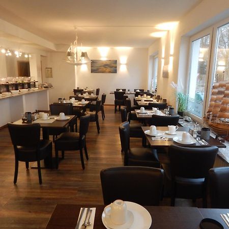 Hotel Zur Seerobbe クックスハーフェン エクステリア 写真