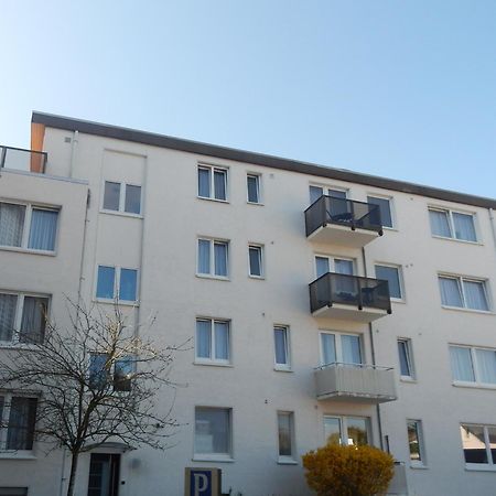 Hotel Zur Seerobbe クックスハーフェン エクステリア 写真