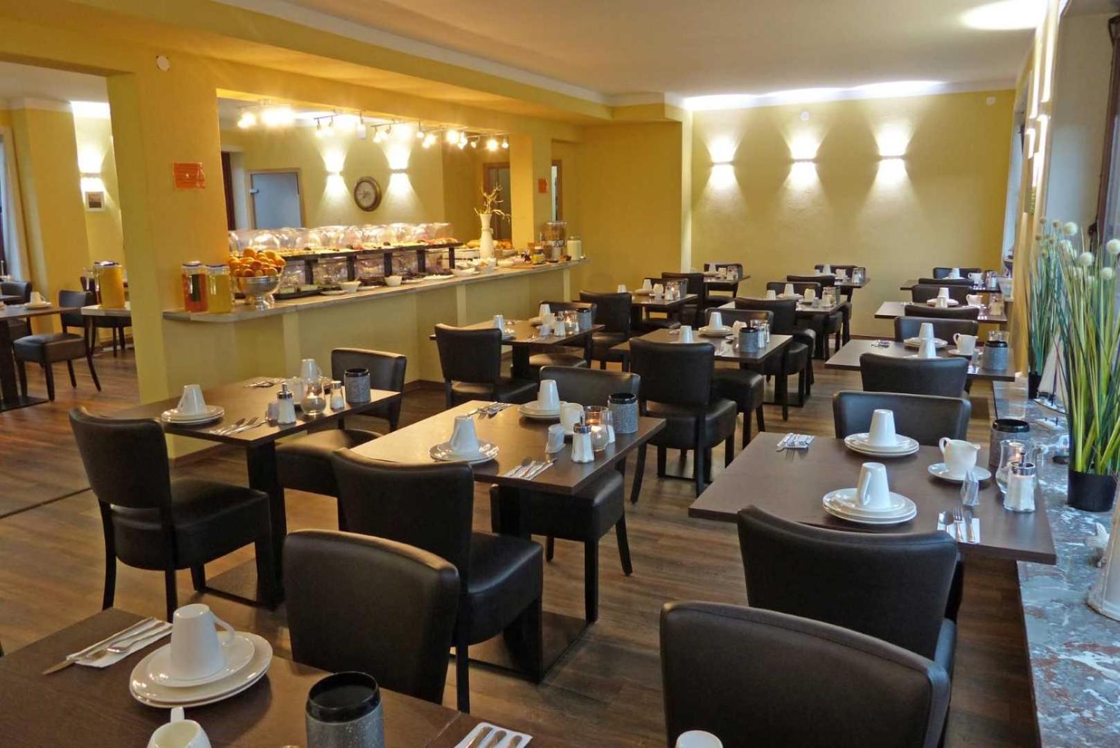 Hotel Zur Seerobbe クックスハーフェン エクステリア 写真