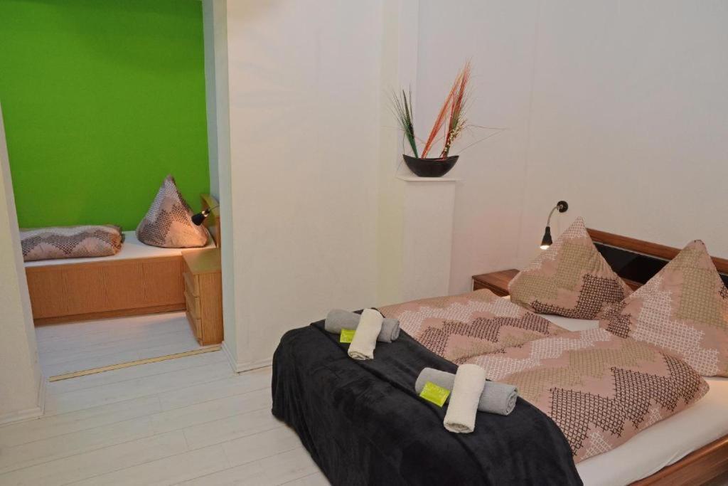Hotel Zur Seerobbe クックスハーフェン エクステリア 写真