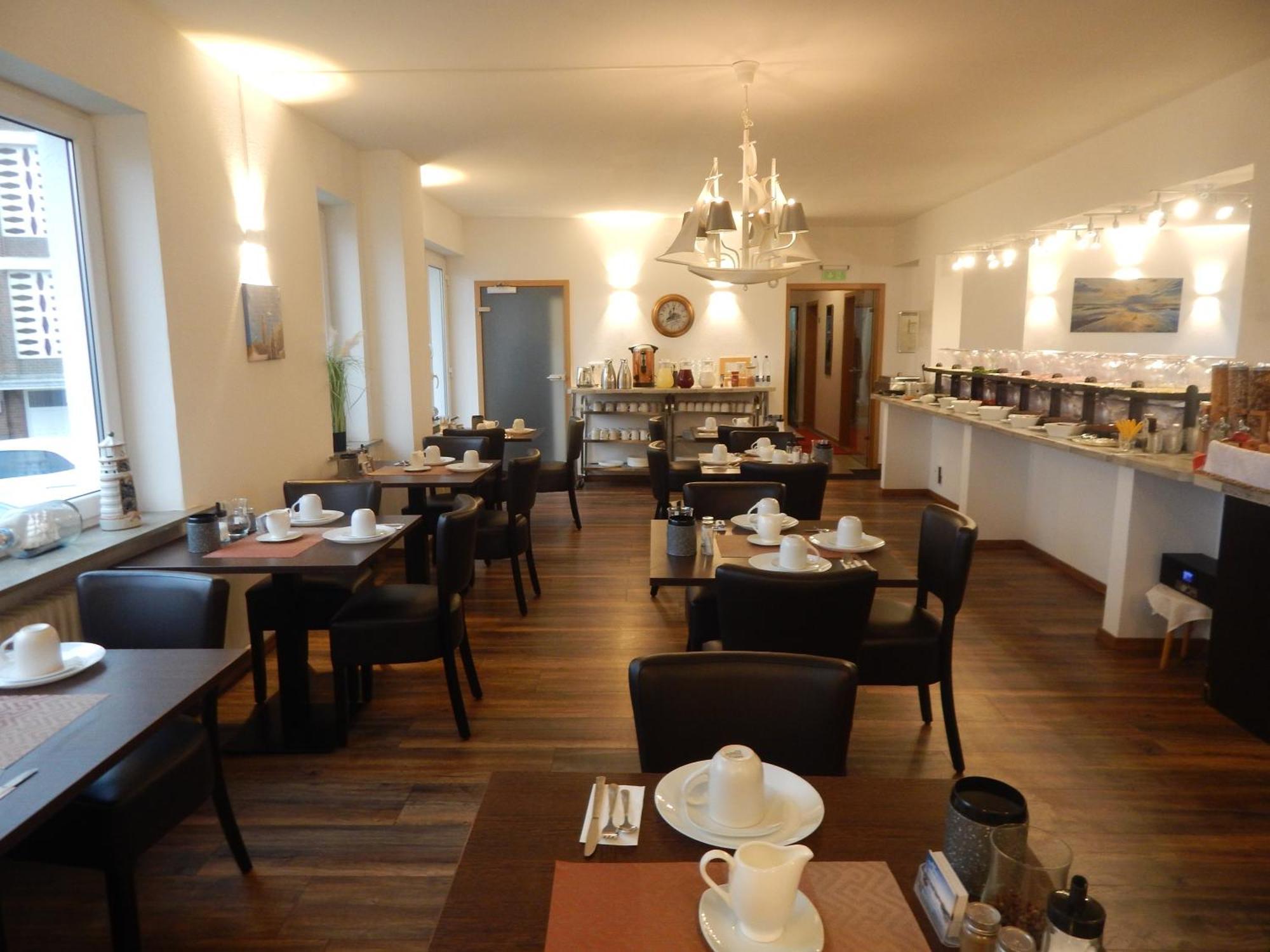 Hotel Zur Seerobbe クックスハーフェン エクステリア 写真